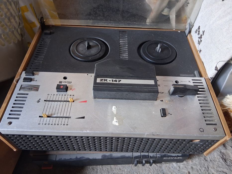 Magnetofon szpulowy Unitra ZK-147