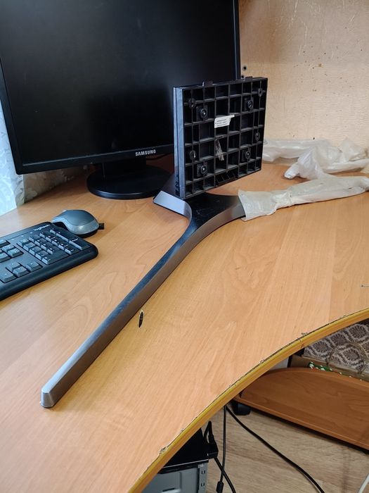 Подставка 55" Samsung Smart Tv Ue55Mu6400Uxxu