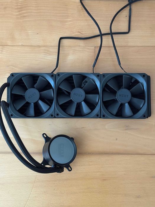 WaterCooler NZXT Kraken X73