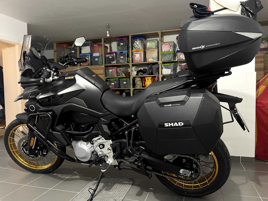 Voge DS900X Black Knight 2024 — 2.526 km, nova, c/ malas SHAD