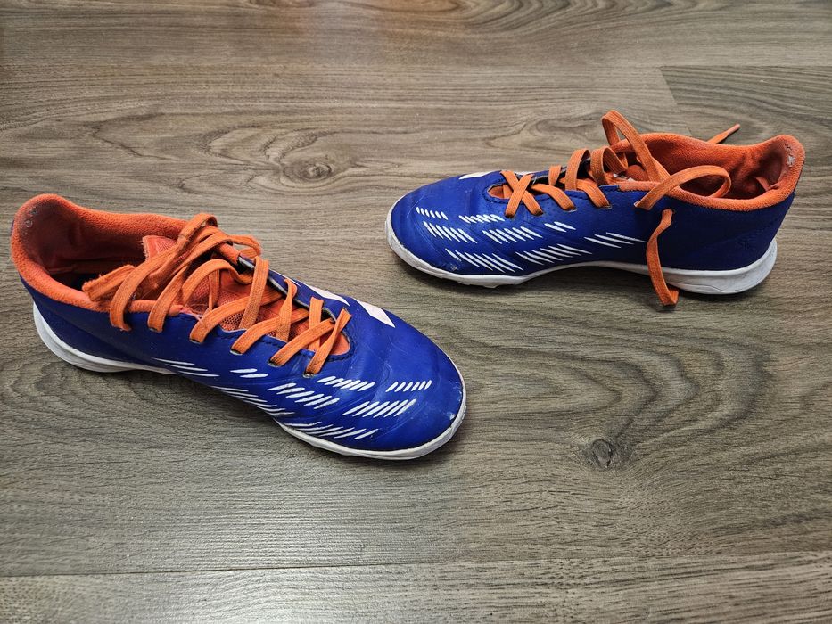 Turfy adidas predator, rozmiar 33,5