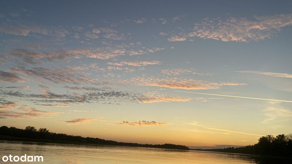 Bezpieczna wiślana przystań, rajska plaża, budowlana lub inwestycyjna. - Widok 2