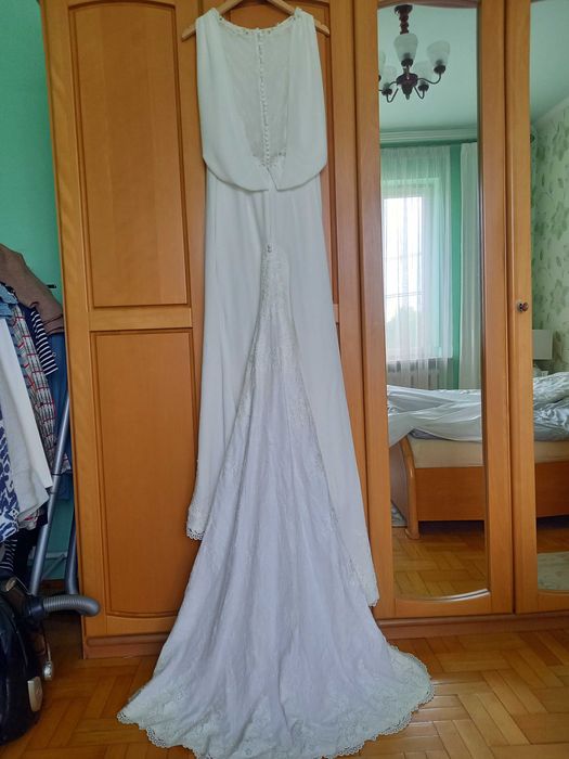 Suknia ślubna ivory premium hiszpańska marki Ida Torez rozmiar 36 z trenem, aplikacjami, koronką