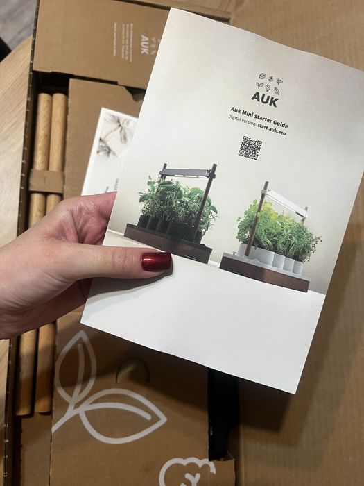 AUK-mini – inteligentna doniczka do domowej uprawy roślin