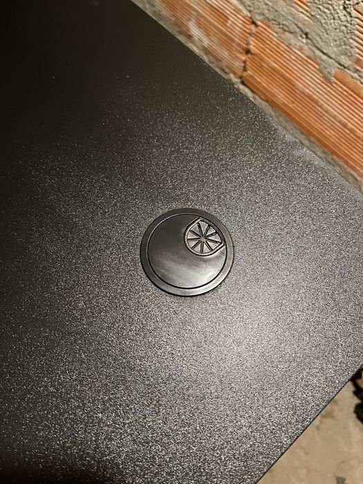 Mesa de gaming preta