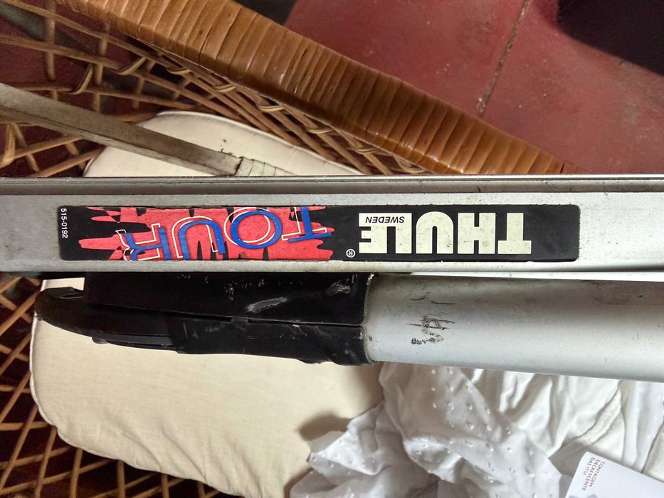 Barras de Tejadilho e Suporte para Transporte de Bicicletas Thule Tour