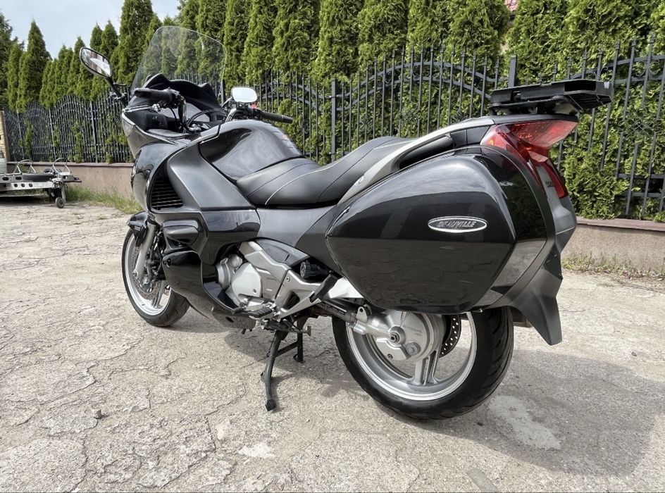 Honda NTV 700  super stan