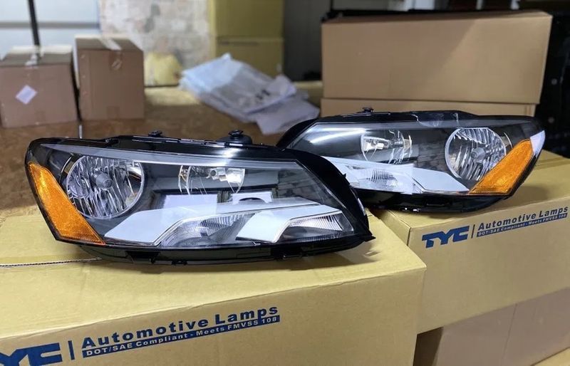Фары VW Passat B7 USA фара Пассат Б7 США 2011-2015