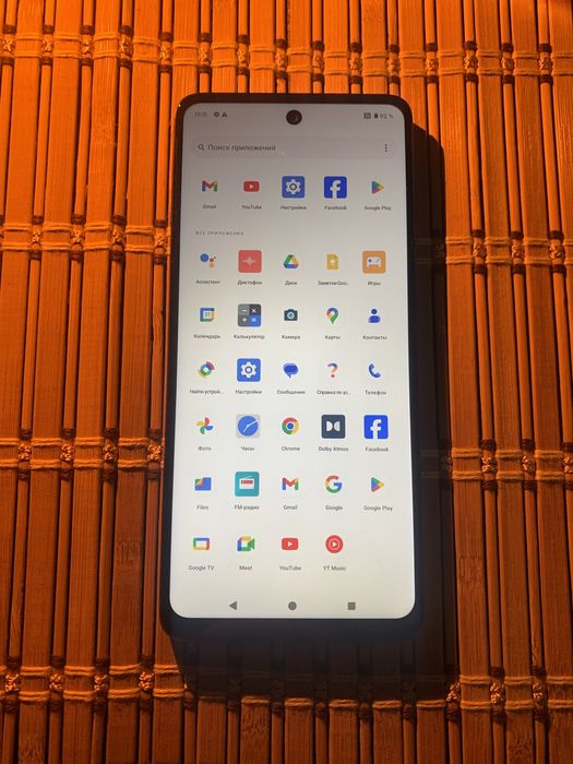 Телефон Moto G04