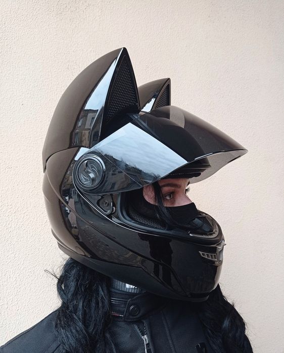 Шоломи з вушками для мото котячі вушка