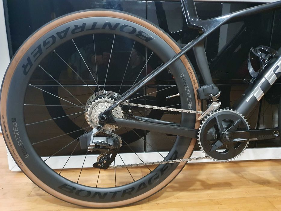 Trek Madone SL6 AXS Gen 8 Powermeter