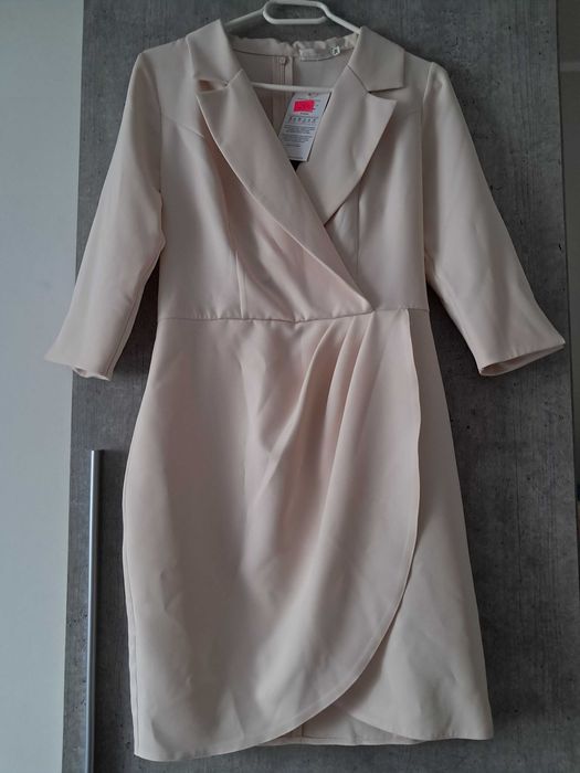 Sukienka nowa z metką