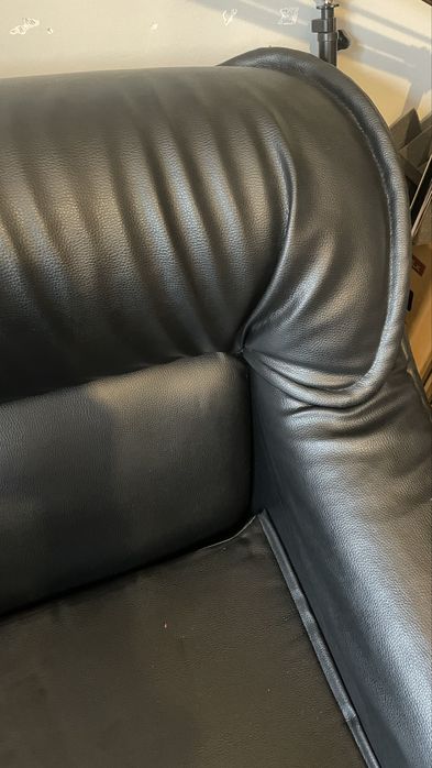 sofá 2 lugares Pele sintético