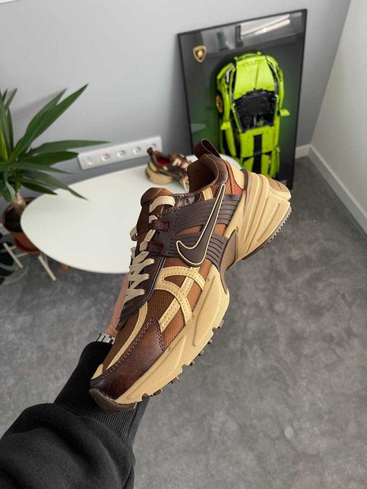 Кросівки Nike V2K Runtekk Lt British Tan premium