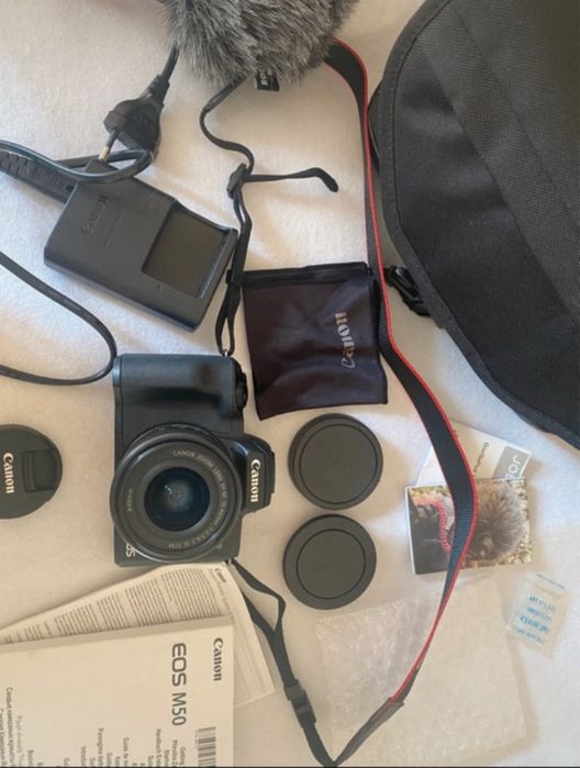 Canon EOS M50 Kit Completo