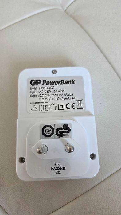 Nowa ładowarka GP 4xAA/AAA GPPB420GS