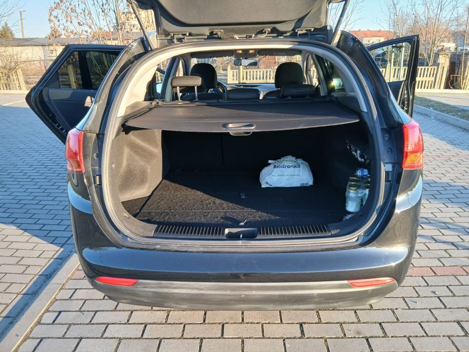 Kia Ceed 2016; 1,6 diesel; manual