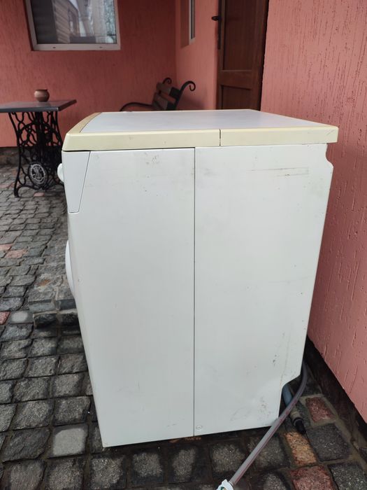 Пральна машина zanussi
