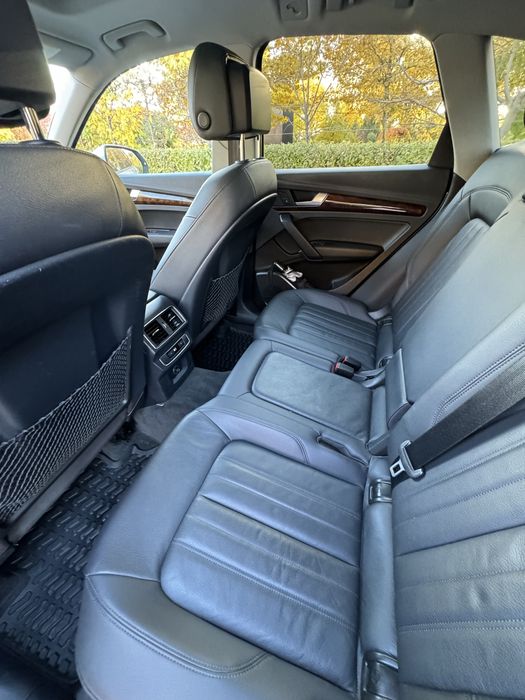 Продам Audi Q5