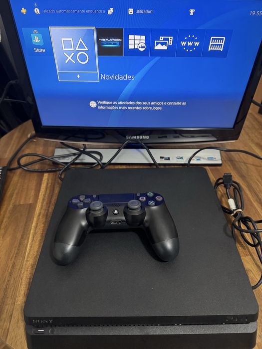 Playstation 4 slim