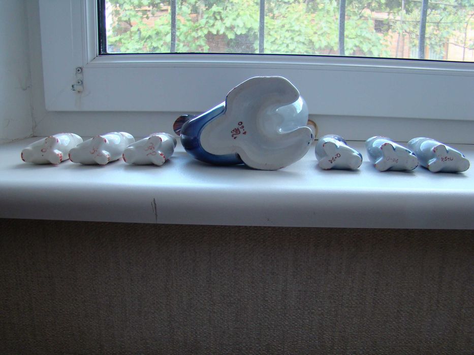 Фарфор штоф Рыбка и 6 рюмок (рыбки) Полонное из СССР.