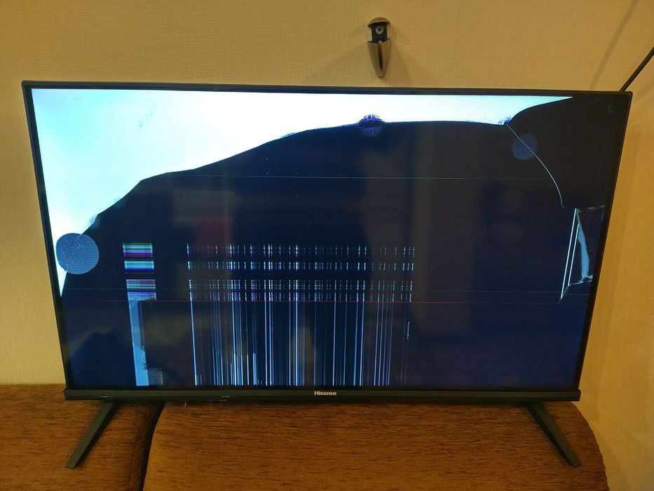 Продам телевизор нisense 32а4к