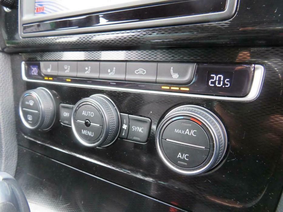 VW Golf 1.4 GTE Hybrid plug-in 204cv