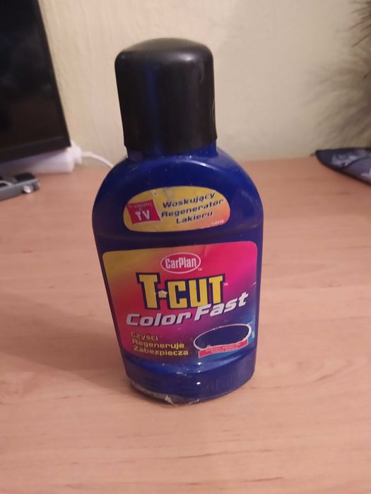 Woski do lakierów samochodowych