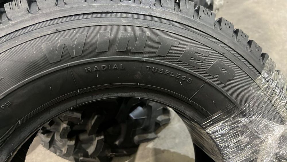 Зима 225/70/15С. Нова резина 25 рік. Шини гума r15 грузова