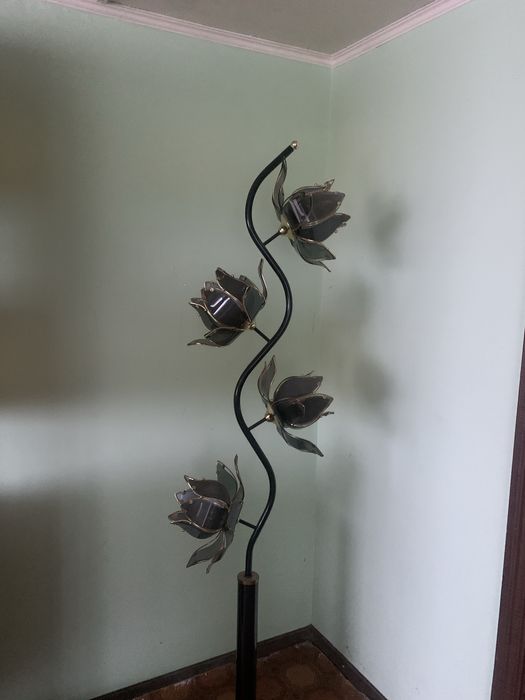 Світильник на чотири лампи. Самовивіз