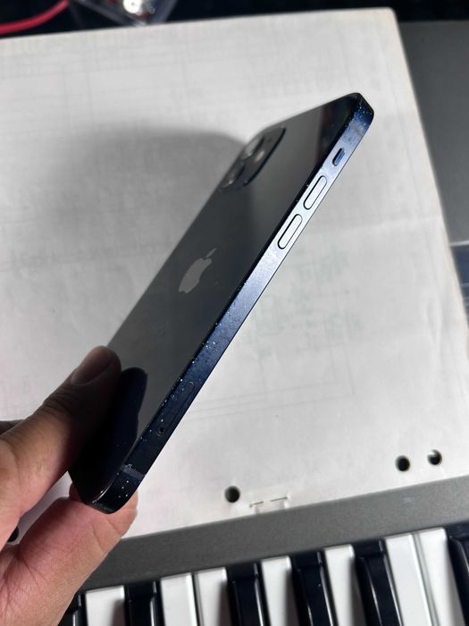 iPhone 12 128 GB 74% bateria
