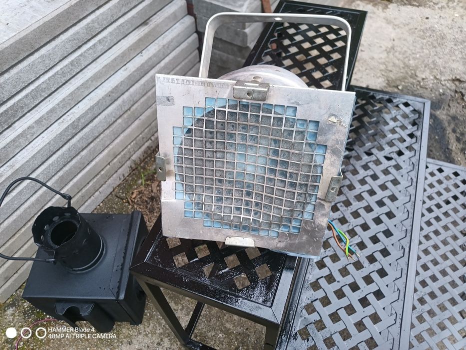 Lampa teatralna estradowa