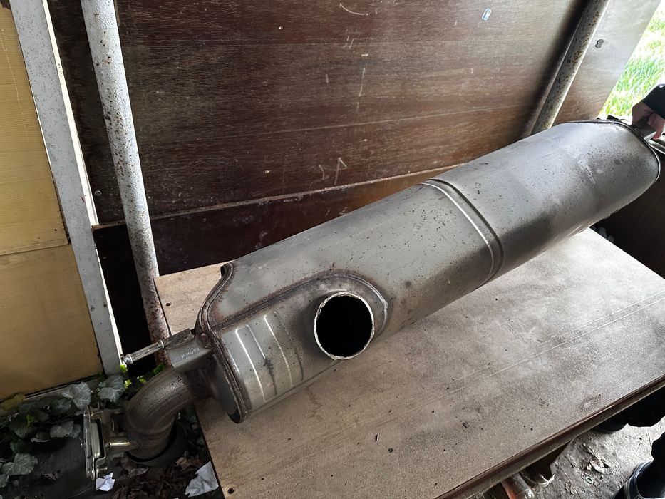 Глушитель bmw g30 сток