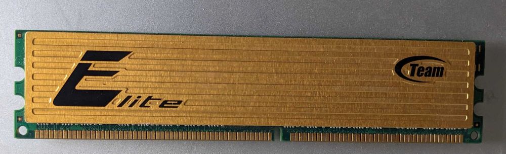 RAM оперативна пам'ять 1х1GB