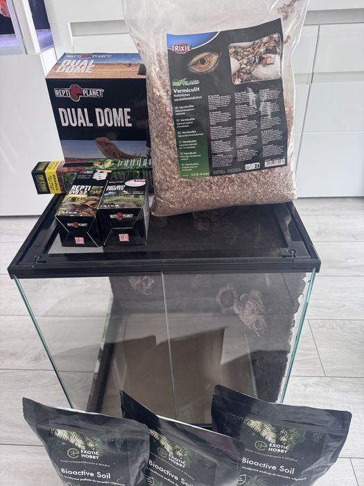 Terrarium kompletny zestaw.