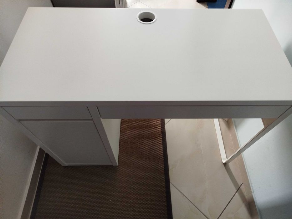 Secretária IKEA Micke