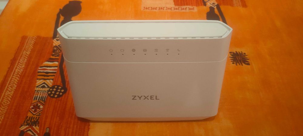 Router Zyxel EX3301-T0