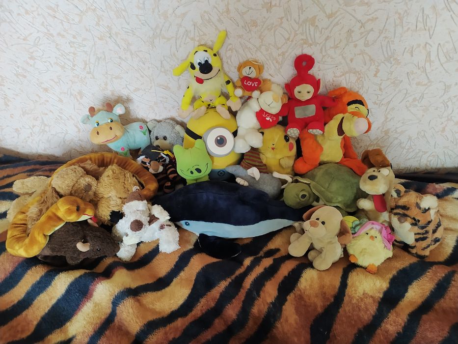 Продам мягкие игрушки. Соник. Винни Пух. Гуфи. Скуби-Ду