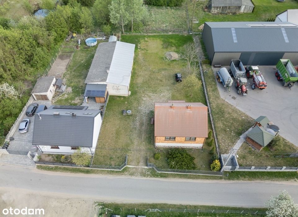 Urokliwe siedlisko wiejskie z zabudowaniami - Jarnuty, gm. Czerwin