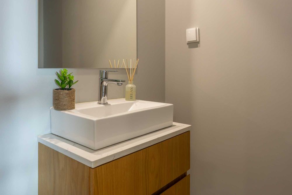 T1 no último piso com varanda 13,5 m² e exposição sul