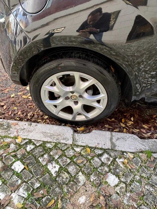 Alfa Romeu Mito em bom estado