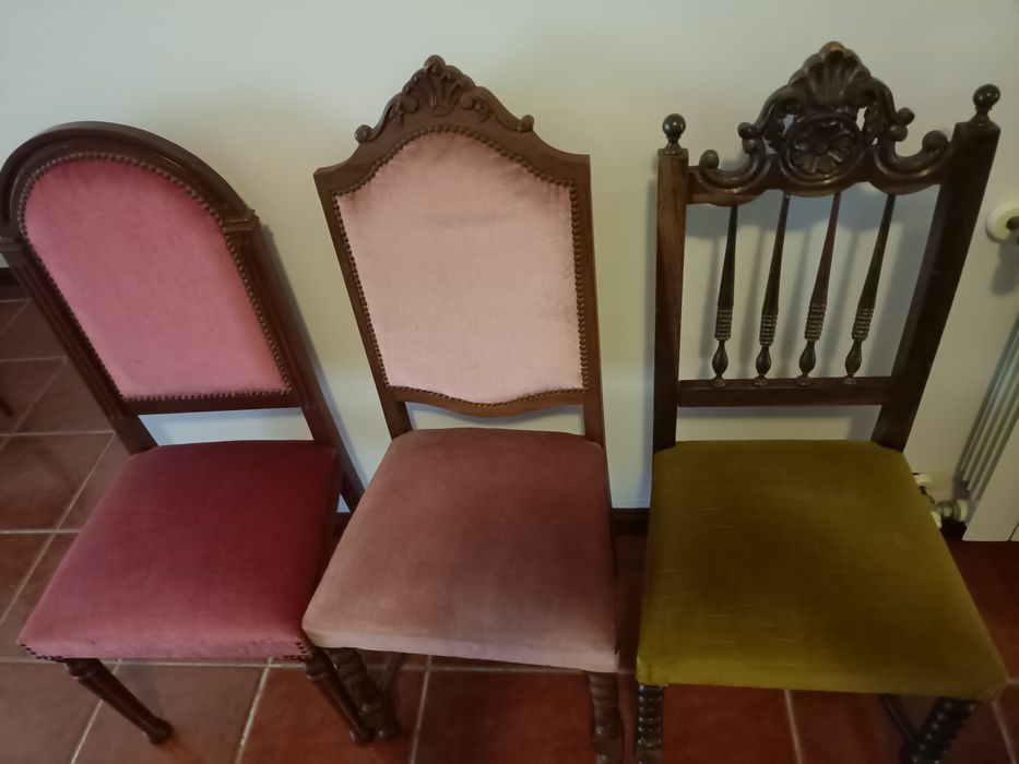 Cadeiras Antigas em bom/razoável estado