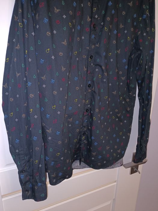 Koszula ze świątecznym motywem czarna HOUSE