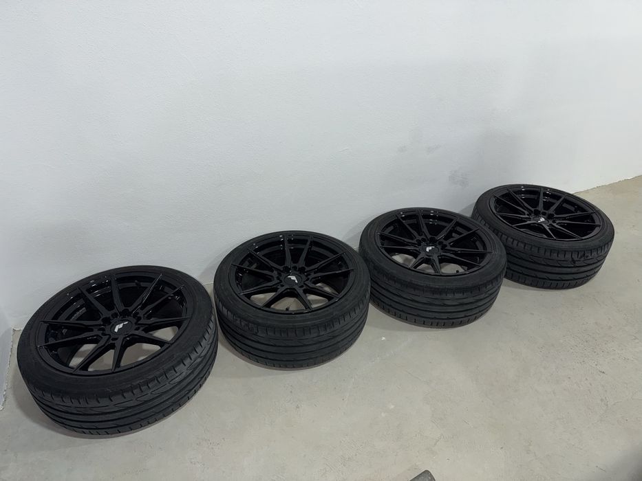 Jantes Japan Racing c/ pneus (disponivel)