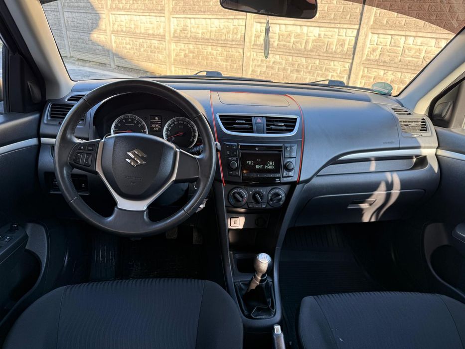 Sprzedam Suzuki Swift mały przebieg