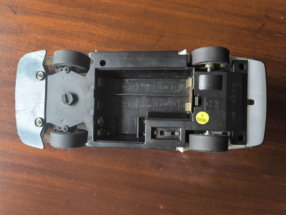 Porsche 924 Carro telecomandado/ controlo remoto (anos 80)