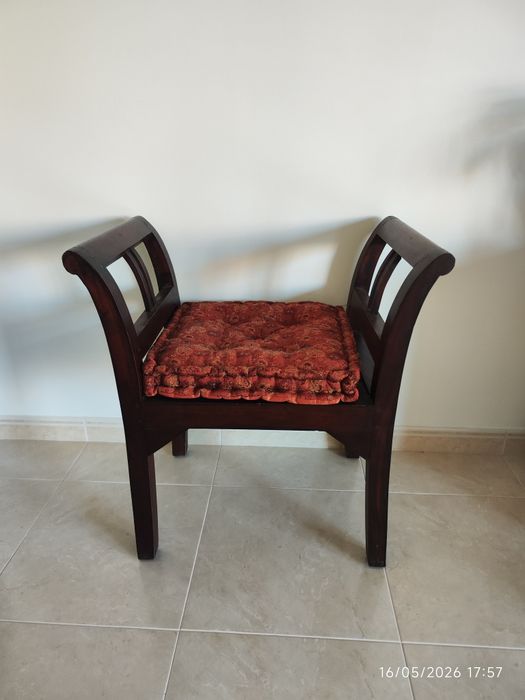 Banqueta com almofada