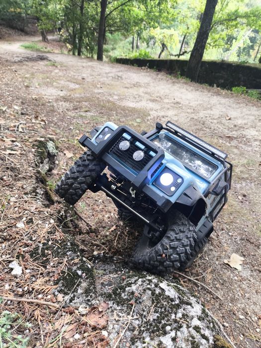 RC Land Rover Defender crawler 1/8 grande