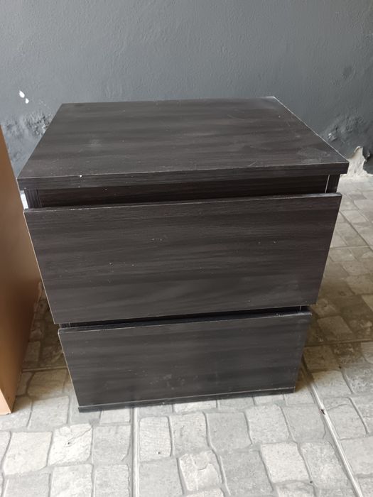 2 Nightstands64740875842818121