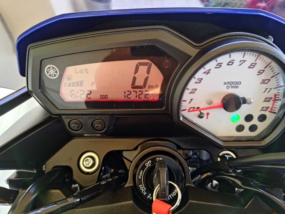 Yamaha FZ8  (impecável)